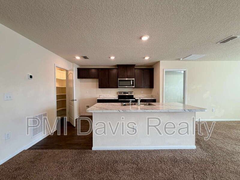 2482 Beachview Dr - Photo 7 of 19