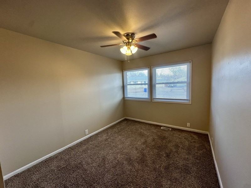 1717 Meadowdale Dr Nw - Photo 6 of 14