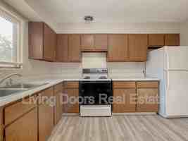 featured image of 4711 Gladstone St