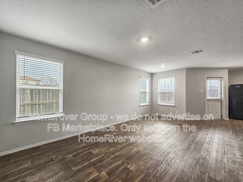 4122 Winterfell Pass - Photo 3 of 26