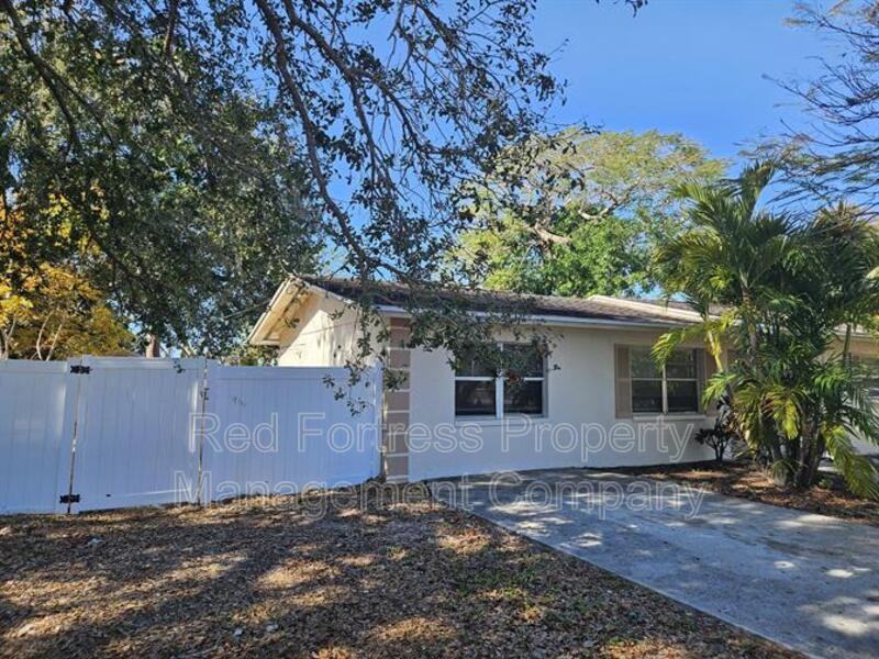 1199 Gramac Dr - Photo 3 of 19