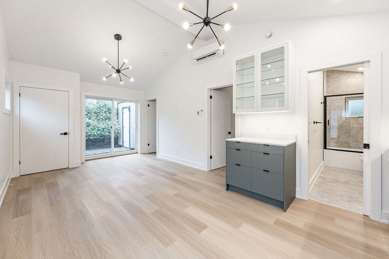 51 East 42nd St - Photo 6 of 21