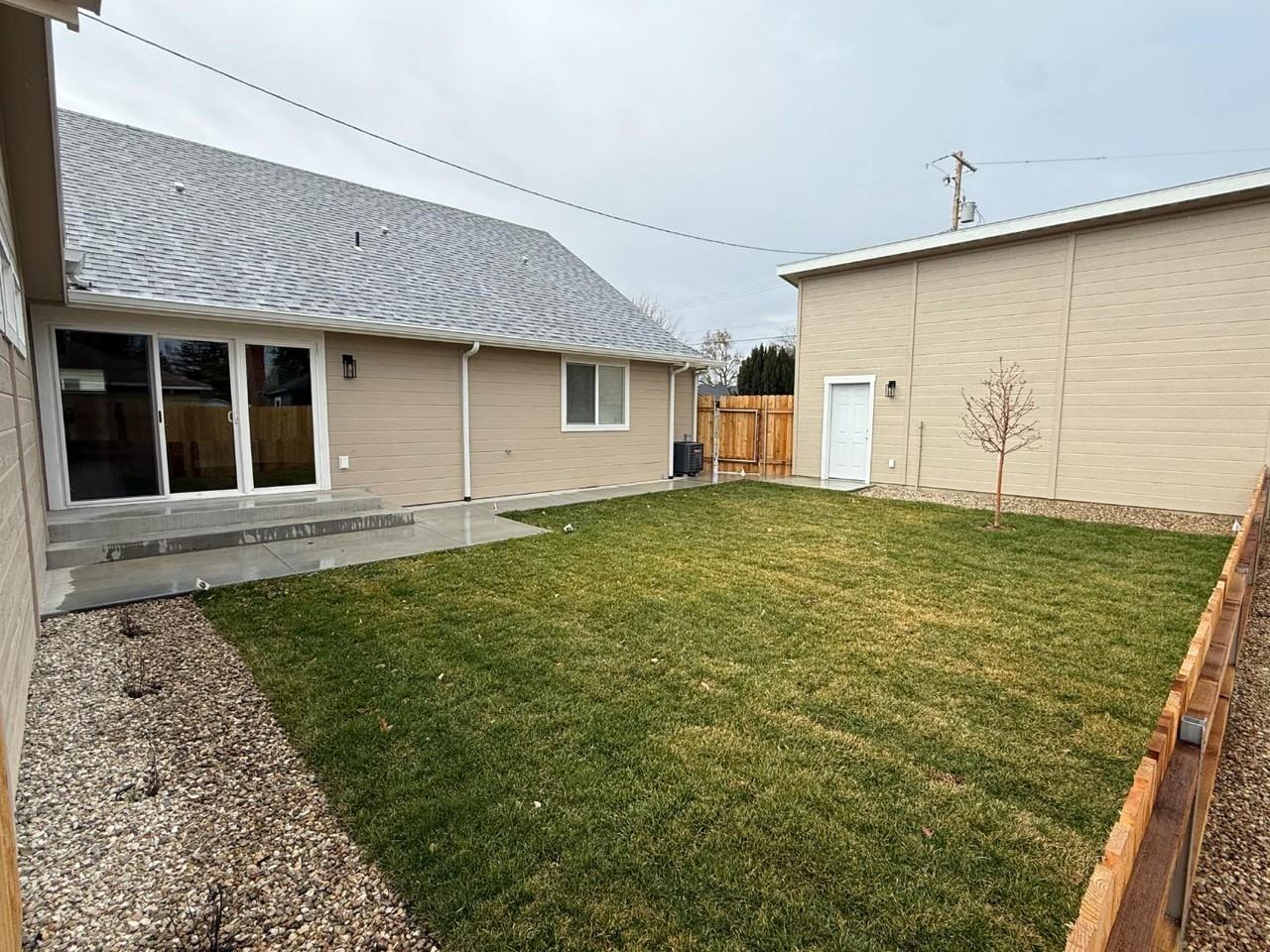 Olive Street Duplex - Photo 4 of 8