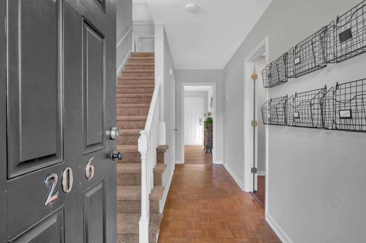 2016 Teresa Jill Dr - Photo 2 of 10