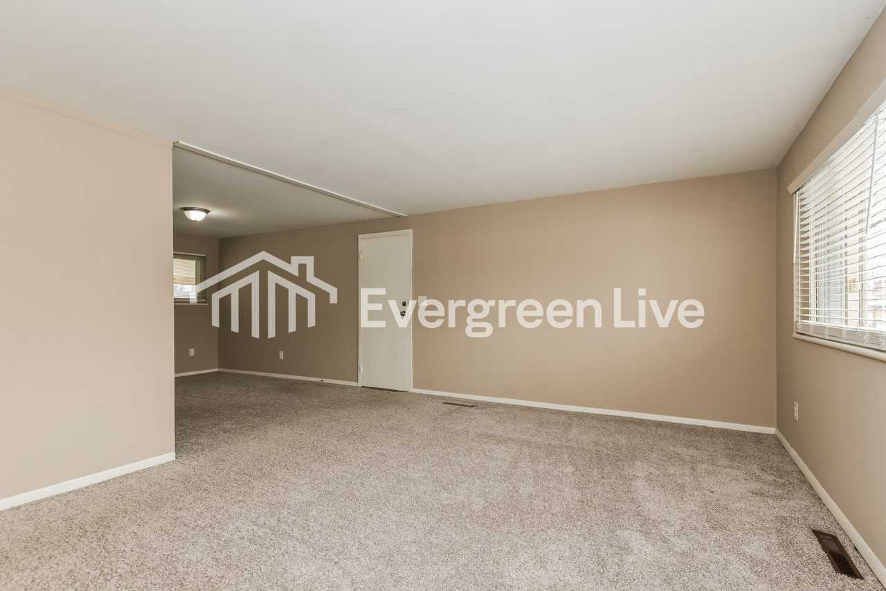 3927 Elmira Dr - Photo 3 of 15