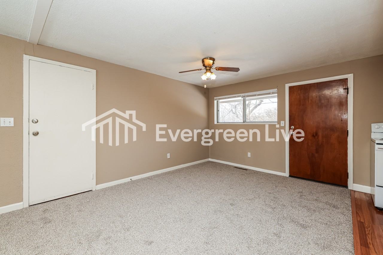 4795 Rolling St - Photo 7 of 15