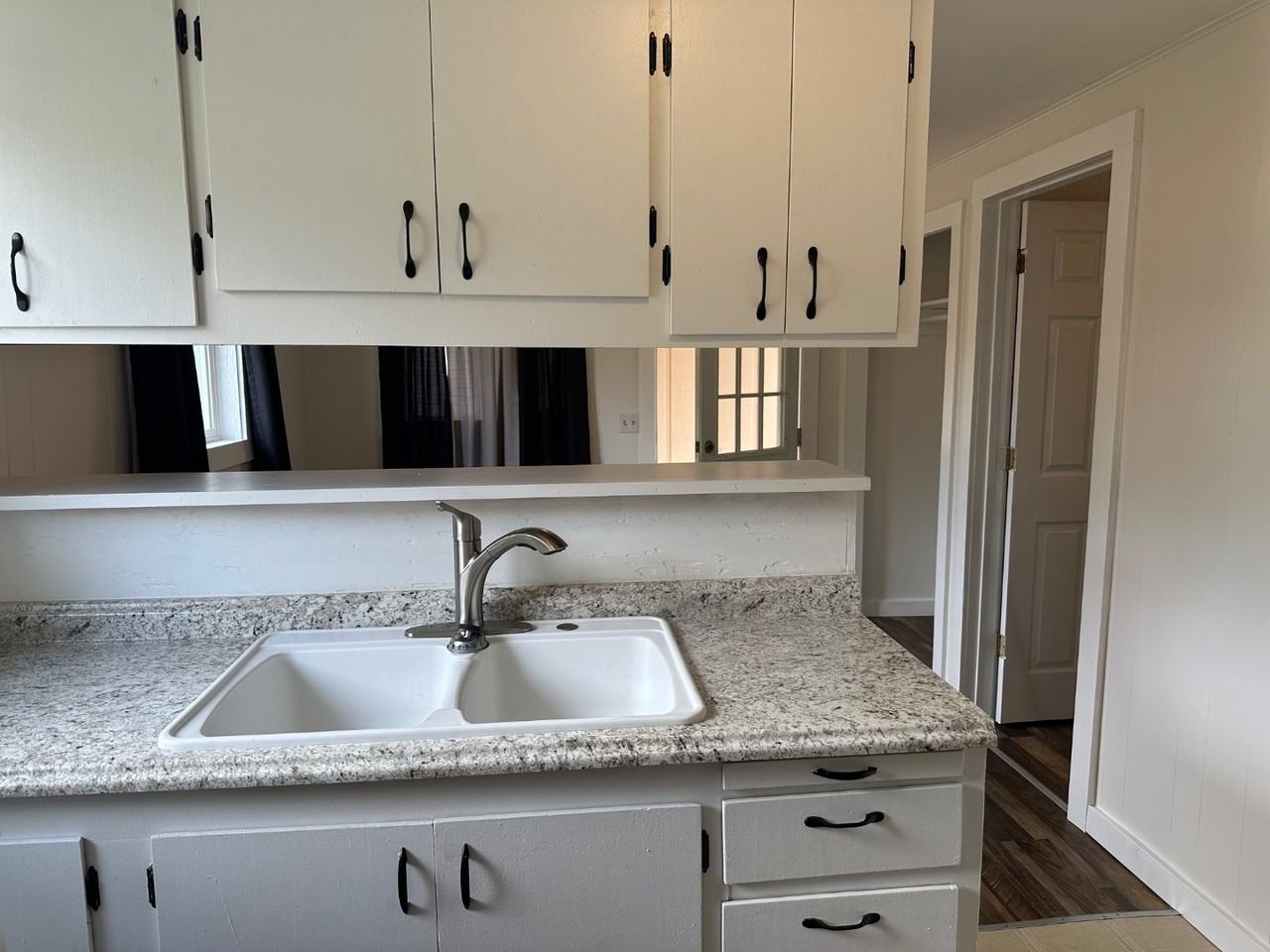 118 St Regis St - Photo 2 of 20