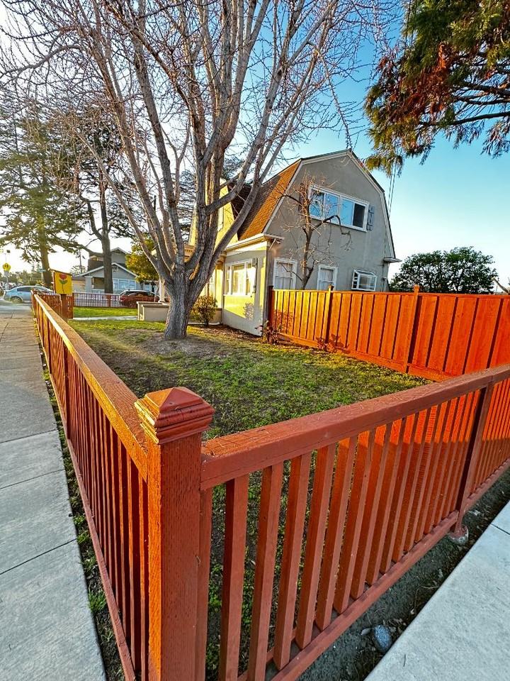 1010 Dutton Ave - Photo 4 of 18