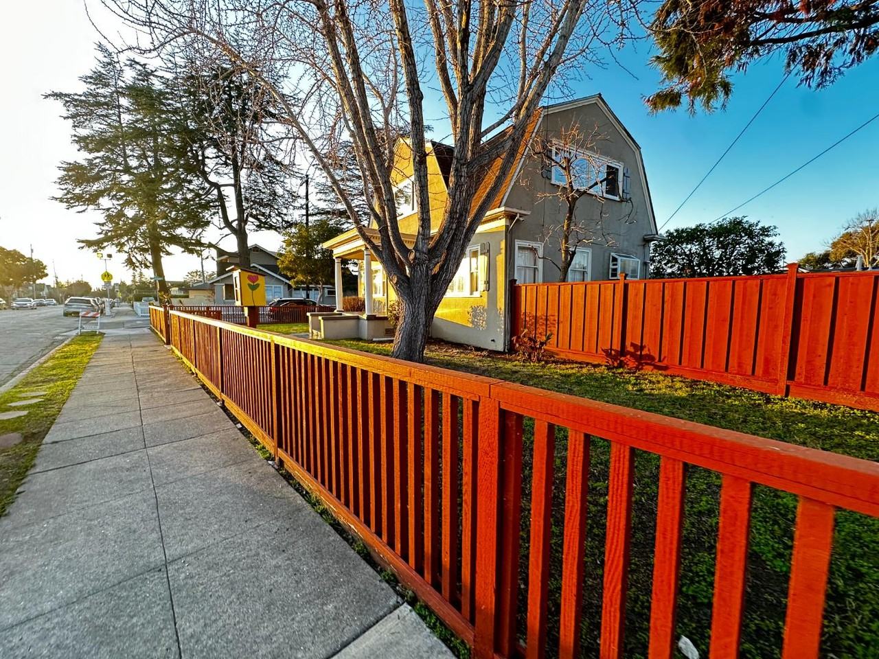 1010 Dutton Ave - Photo 5 of 18