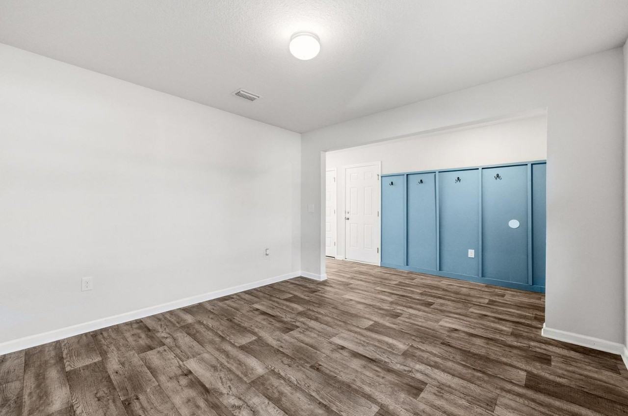 630 Earl Godwin Rd - Photo 7 of 11