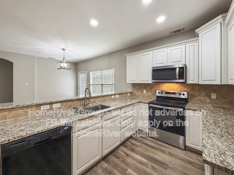 144 Castleridge Dr #A