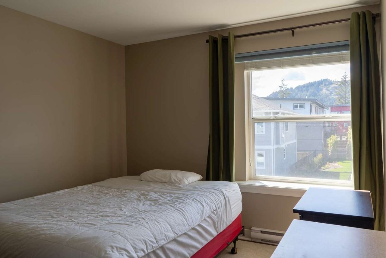 3321 Piper Road - Photo 3 of 9