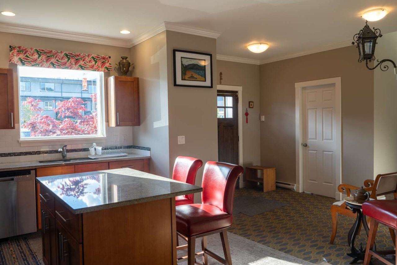 3321 Piper Road - Photo 7 of 9