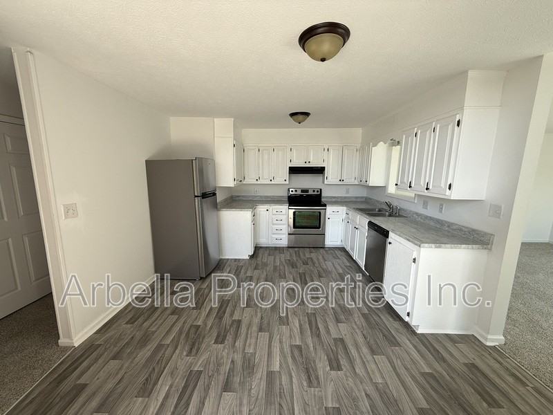 505 Duel Ln - Photo 6 of 32