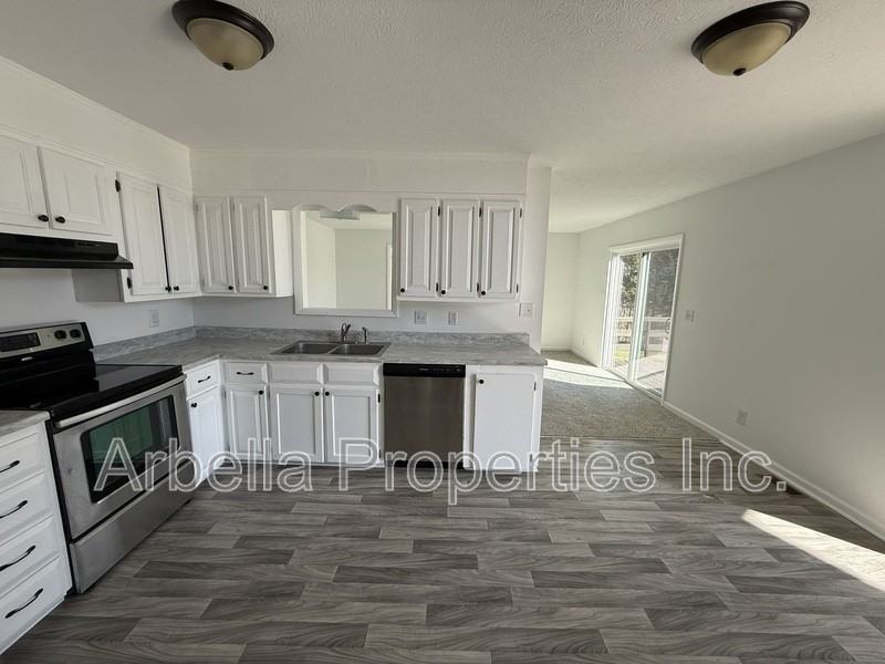 505 Duel Ln - Photo 7 of 32