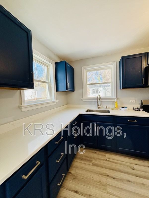 1103 Forest Hills Ave #B - Photo 4 of 15