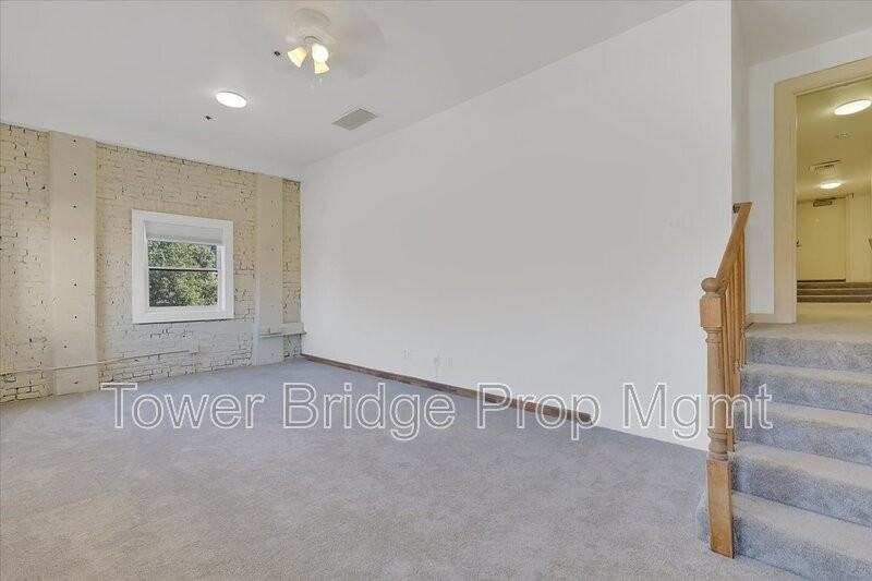 122 I St #3rdFL - Photo 2 of 33