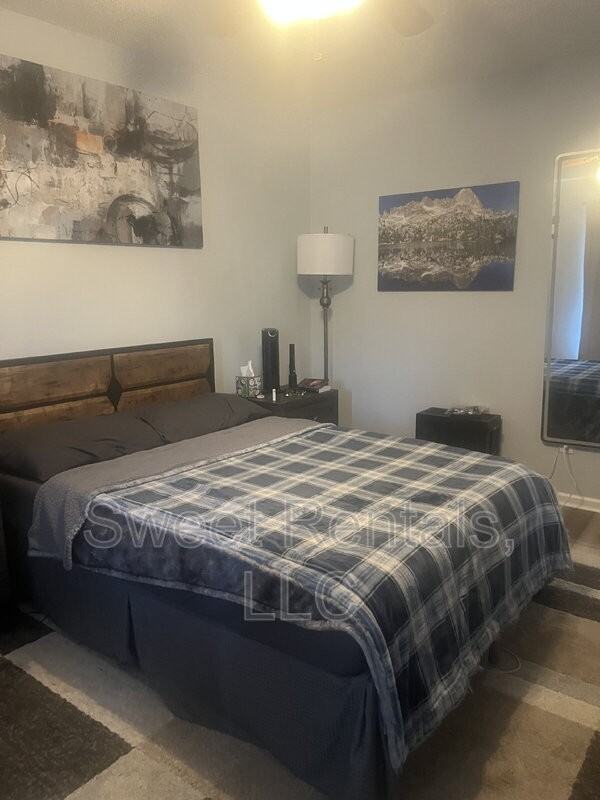 343 Briarbend Rd - Photo 4 of 35