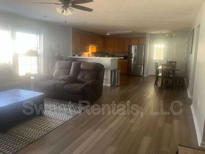 343 Briarbend Rd - Photo 7 of 35