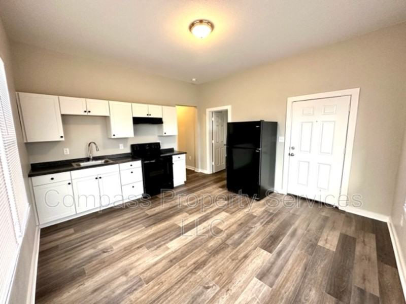 1827B Proctor Ave - Photo 6 of 11