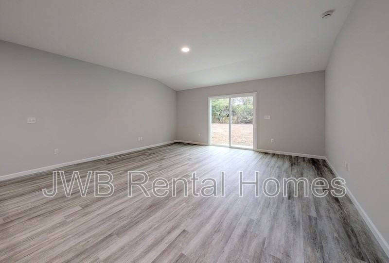 1542 Kooling Dr - Photo 6 of 18