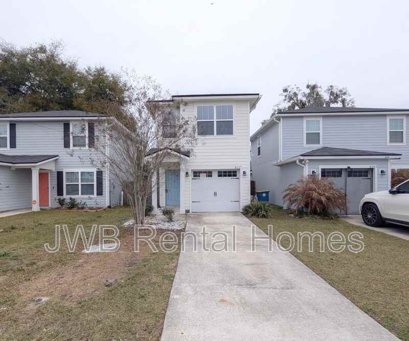 8337 Berry Ave - Photo 2 of 19