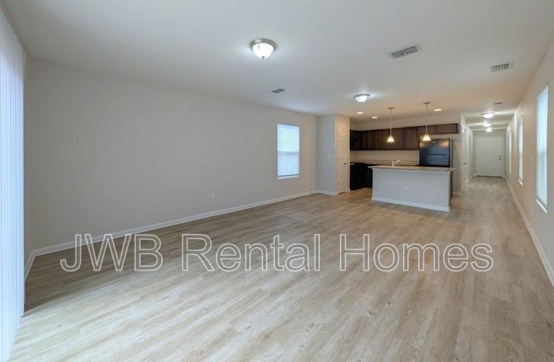 8337 Berry Ave - Photo 5 of 19