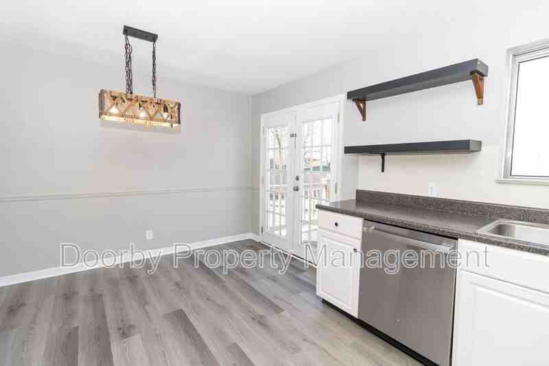 2983 E Freedom Cir - Photo 5 of 16