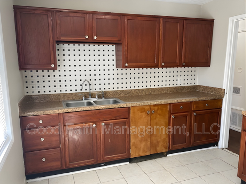 2280 Darlington Dr - Photo 2 of 19