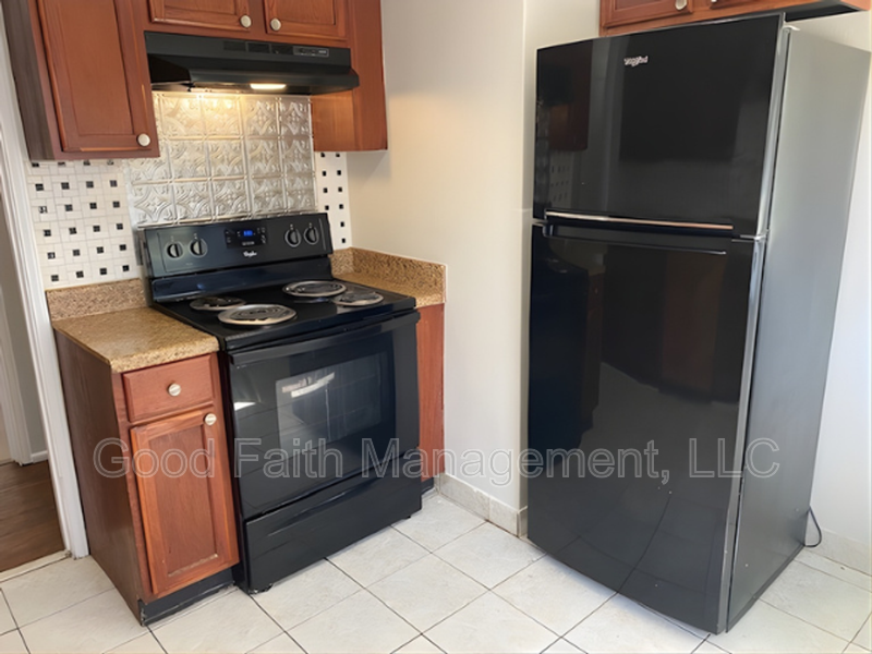 2280 Darlington Dr - Photo 3 of 19