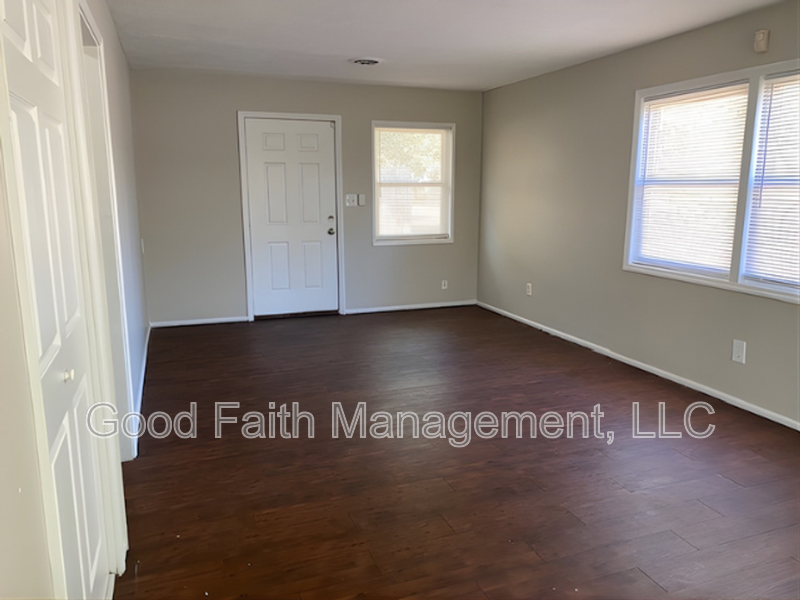 2280 Darlington Dr - Photo 5 of 19