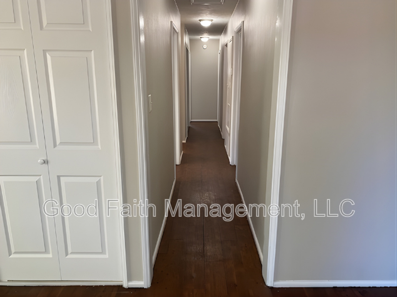 2280 Darlington Dr - Photo 7 of 19