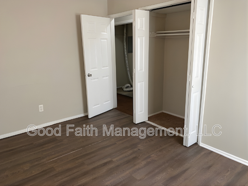 2280 Darlington Dr - Photo 6 of 19