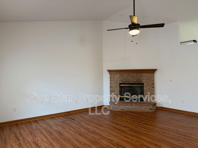 5101 Dove Dr - Photo 2 of 10