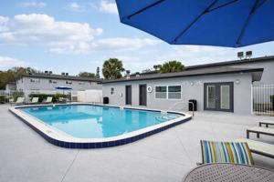 featured image of 464 Brentwood Dr