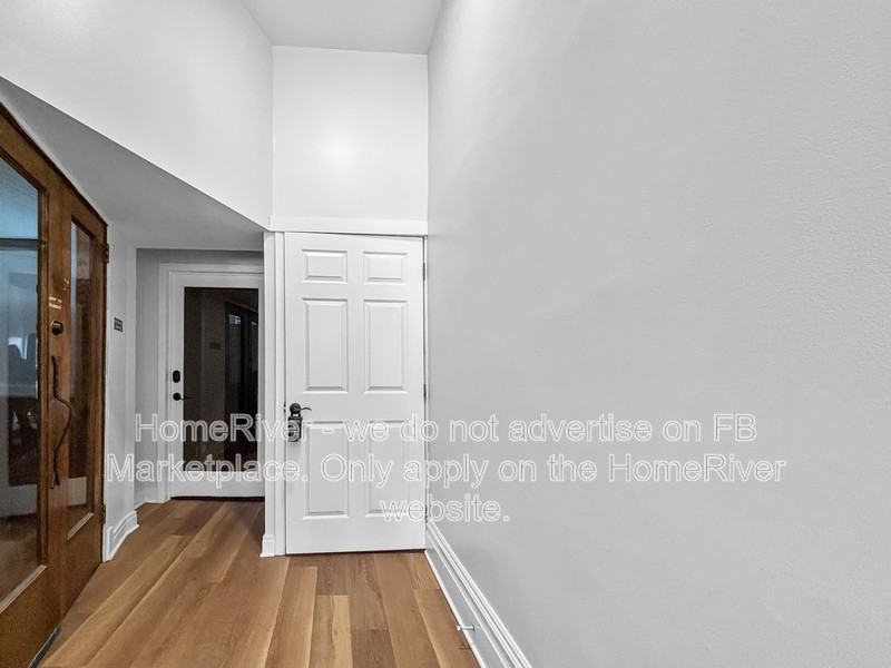 409 Mill St 2nd Fl - Photo 5 of 19