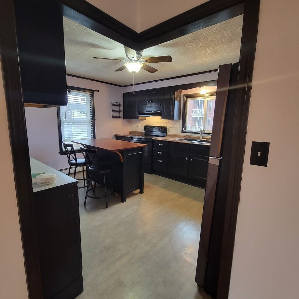 16 Alsop St #2 - Photo 3 of 17