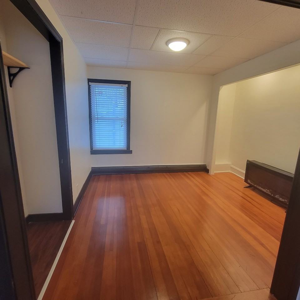 16 Alsop St #2 - Photo 4 of 17