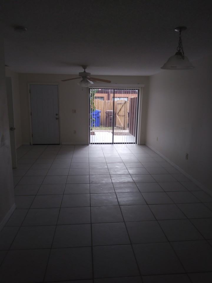 4147 Flying Fortress Ave #4147 - Photo 5 of 8