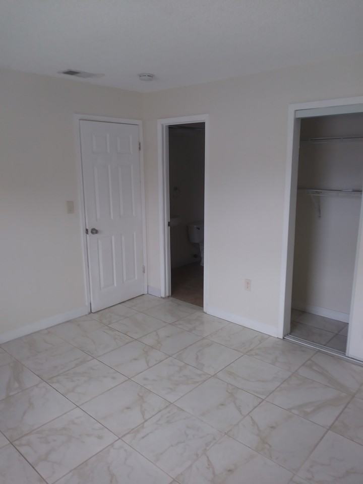 4147 Flying Fortress Ave #4147 - Photo 6 of 8