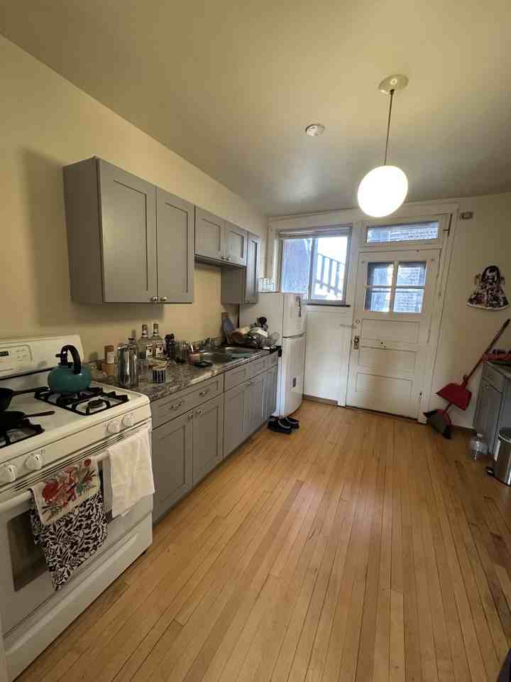 6236 N Bell Ave #2W - Photo 6 of 10