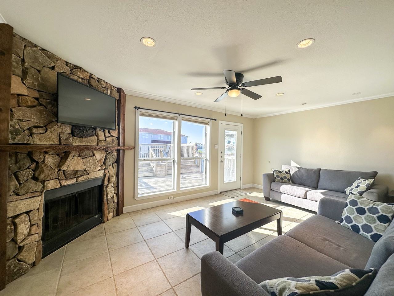 15409 Salt Cay Ct #G - Photo 2 of 33