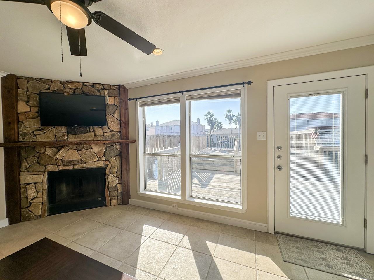 15409 Salt Cay Ct #G - Photo 4 of 33