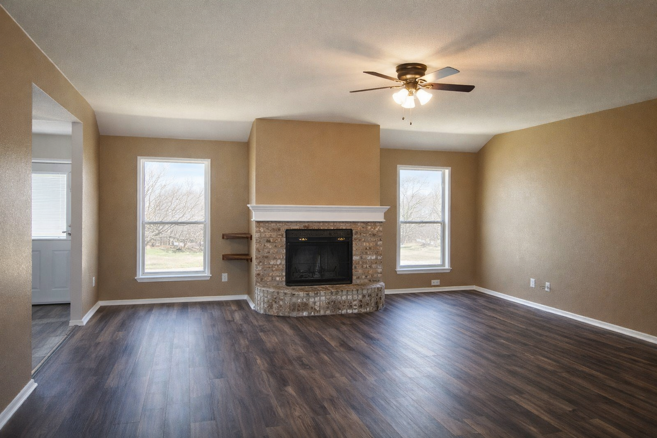 100 Pinnacle Cir #NA - Photo 6 of 16