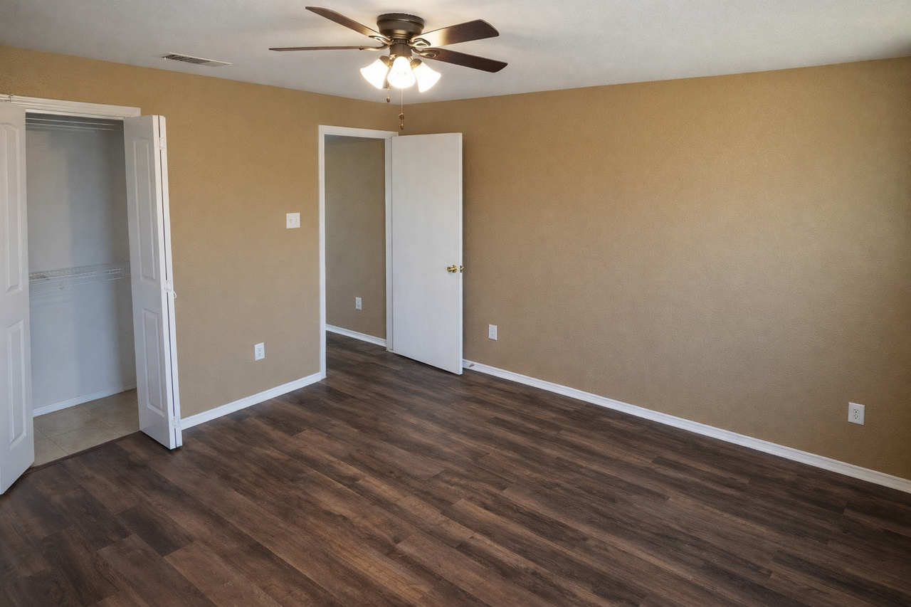 100 Pinnacle Cir #NA - Photo 7 of 16