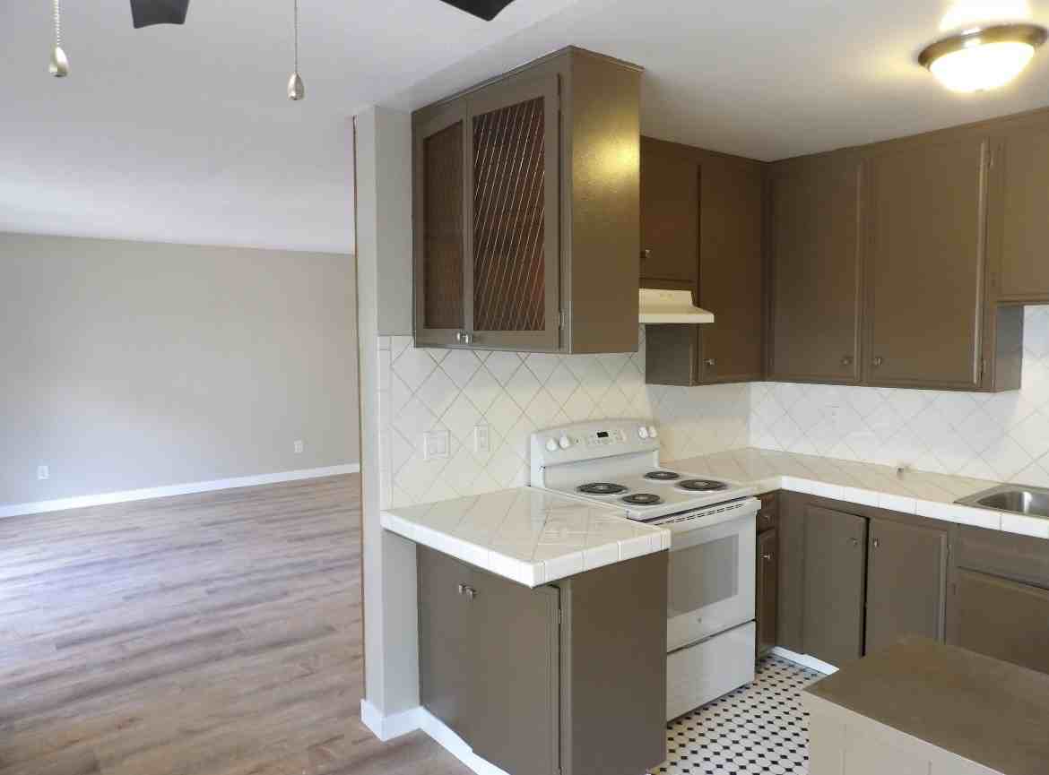 4020 Utah St #4 - Photo 3 of 12