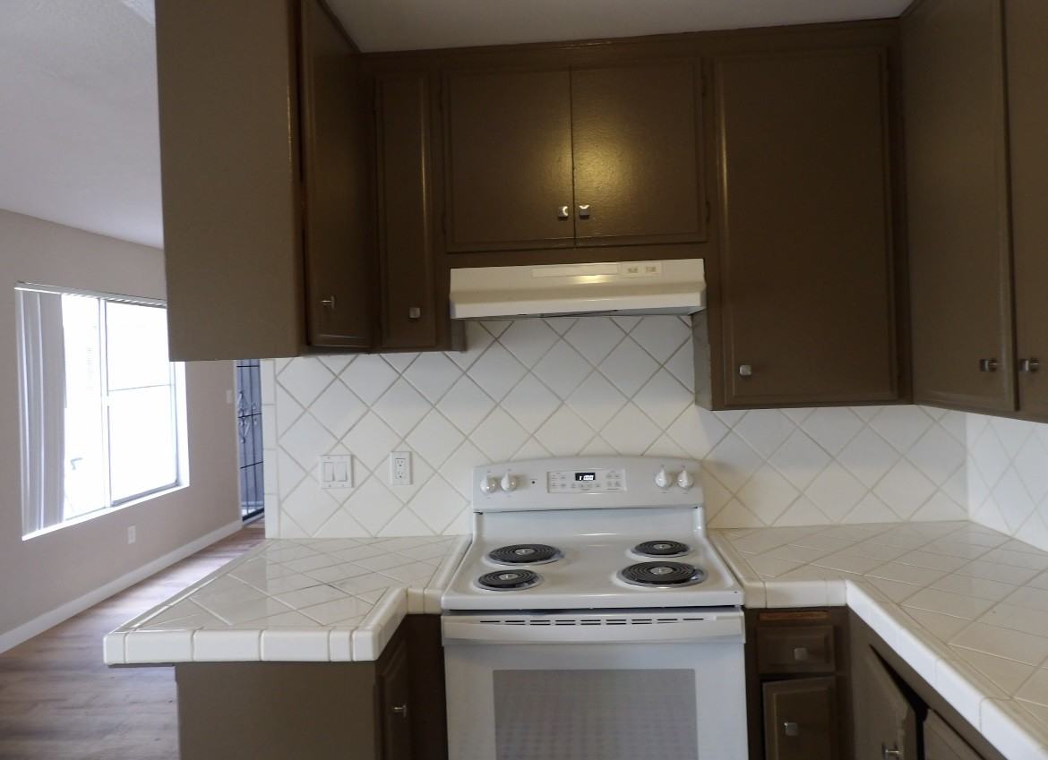 4020 Utah St #4 - Photo 4 of 12