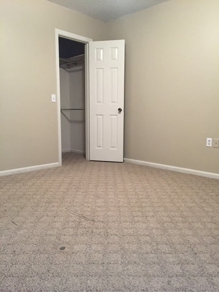 100 Lanier Dr #7 - Photo 5 of 12