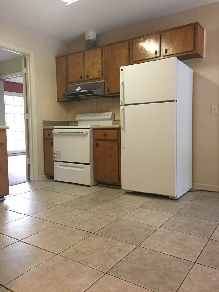 114 Greenbriar Trl #NA - Photo 5 of 37