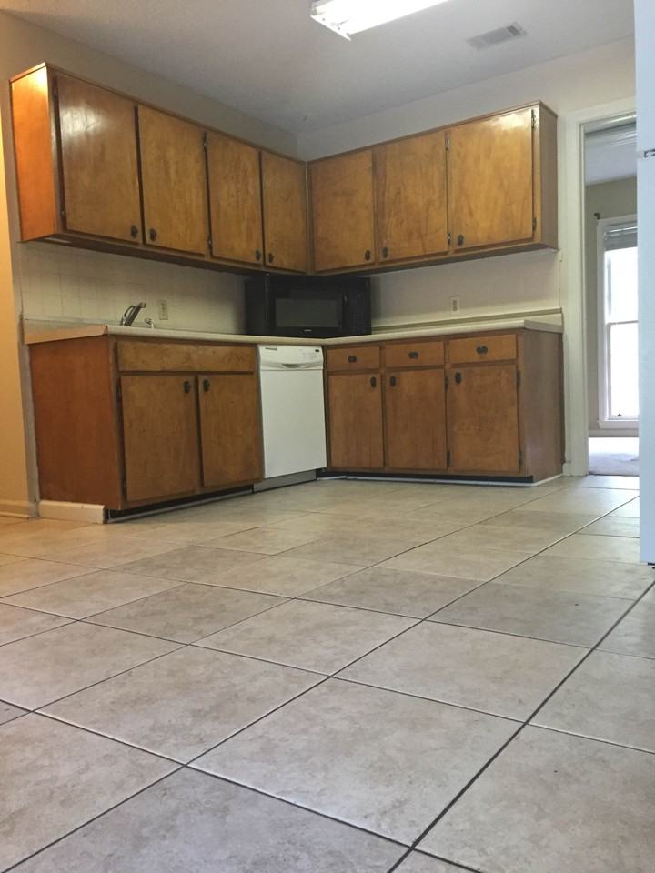 114 Greenbriar Trl #NA - Photo 6 of 37